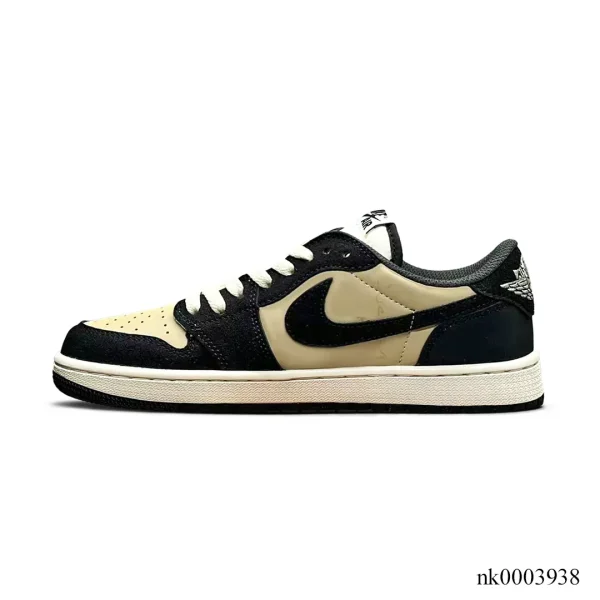 Alternative view of Travis Scott x AJ 1 Low OG Pale Vanilla Shoes Sneakers – nk0003938