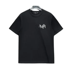AM Staggered Logo T-shirt in Black - 279 - ami0000279