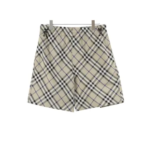 BUR Archive Check Knight Motif Shorts in Beige - 381 - bbr0000381