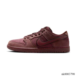Alternative view of SB Dunk Low City Of Love Shoes Sneakers - nk0003790