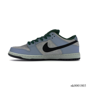 Alternative view of SB Dunk Low Maple Leaf Central Park Shoes Sneakers - nk0001803