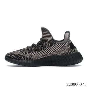 Alternative view of YzY Boost 350 V2 Yecheil (Non-Reflective) Shoes Sneakers - ad0000071