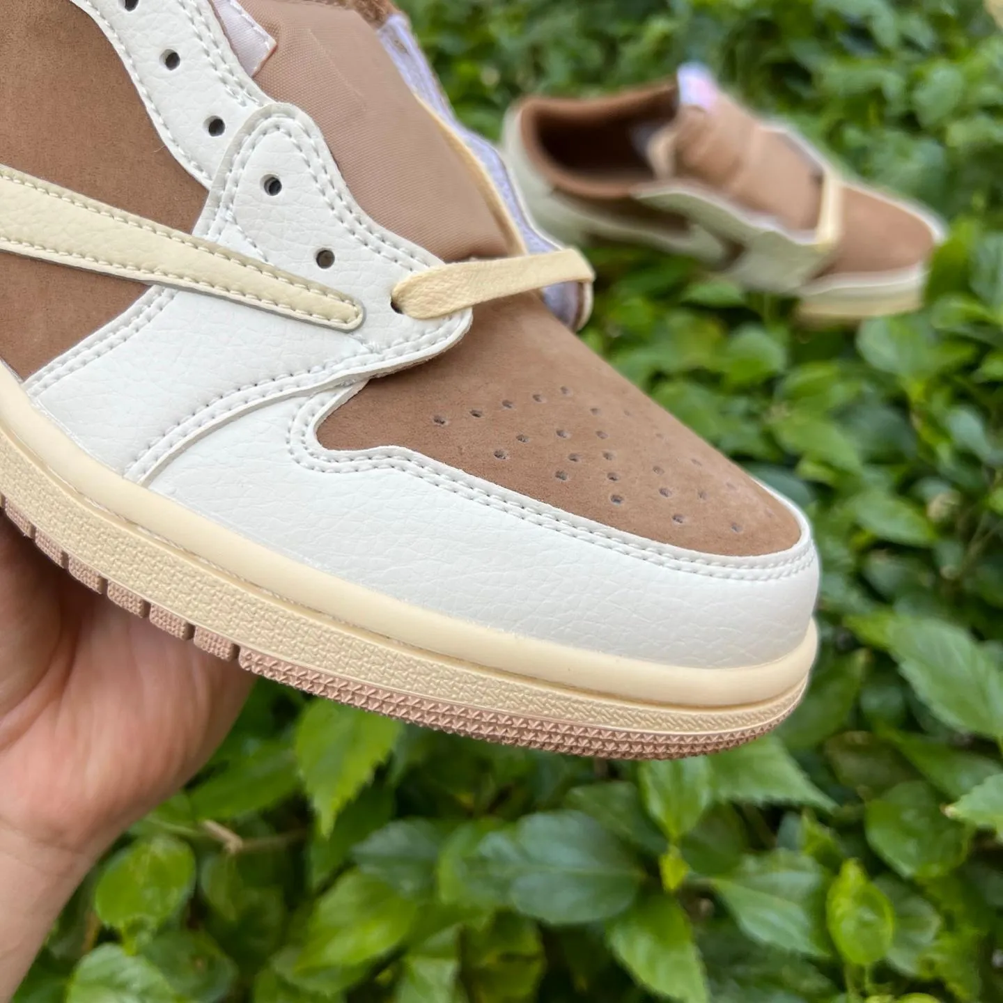 Travis Scott x AJ 1 Low OG Brown Shy Shoes Sneakers – nk0004811 - Image 5