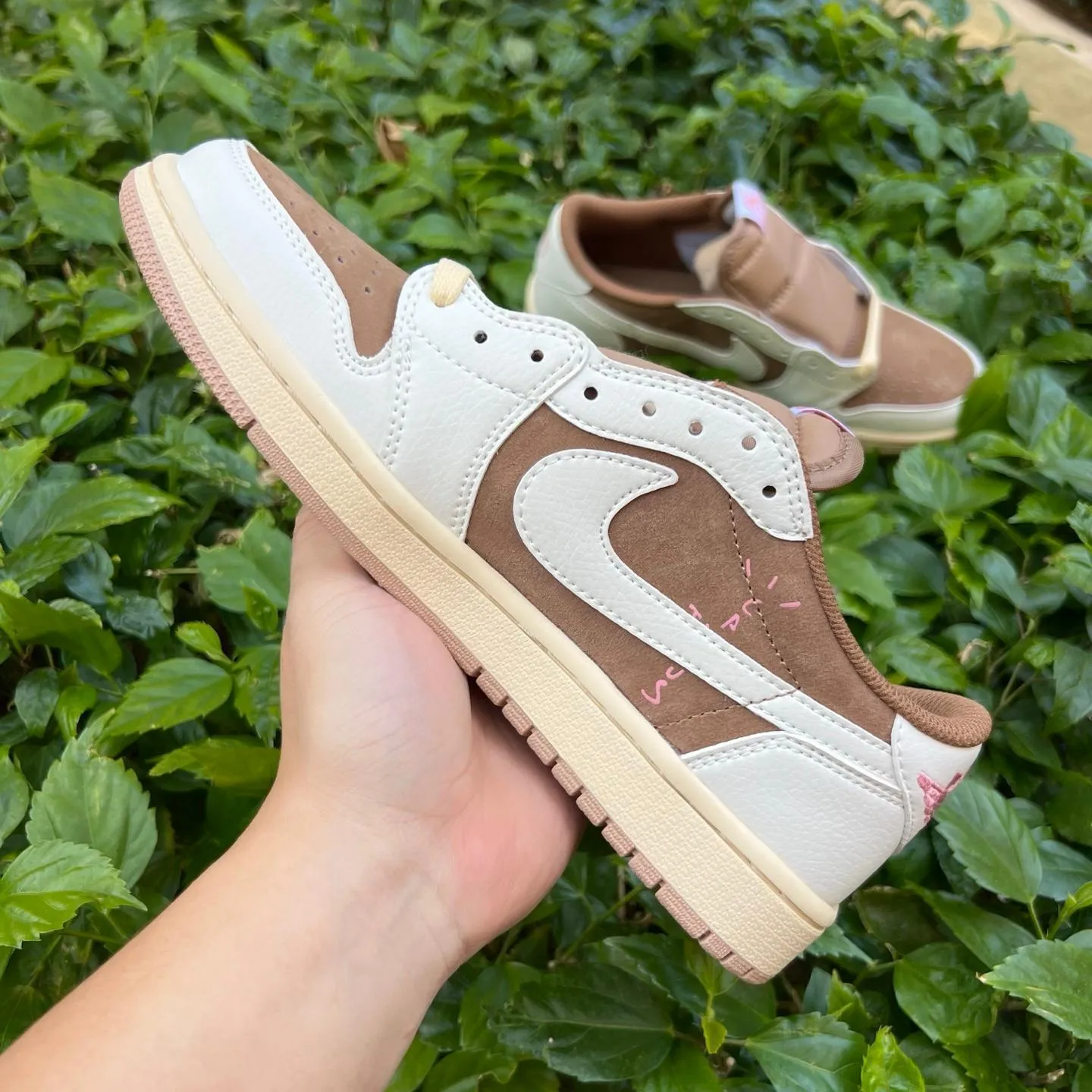 Travis Scott x AJ 1 Low OG Brown Shy Shoes Sneakers – nk0004811 - Image 9