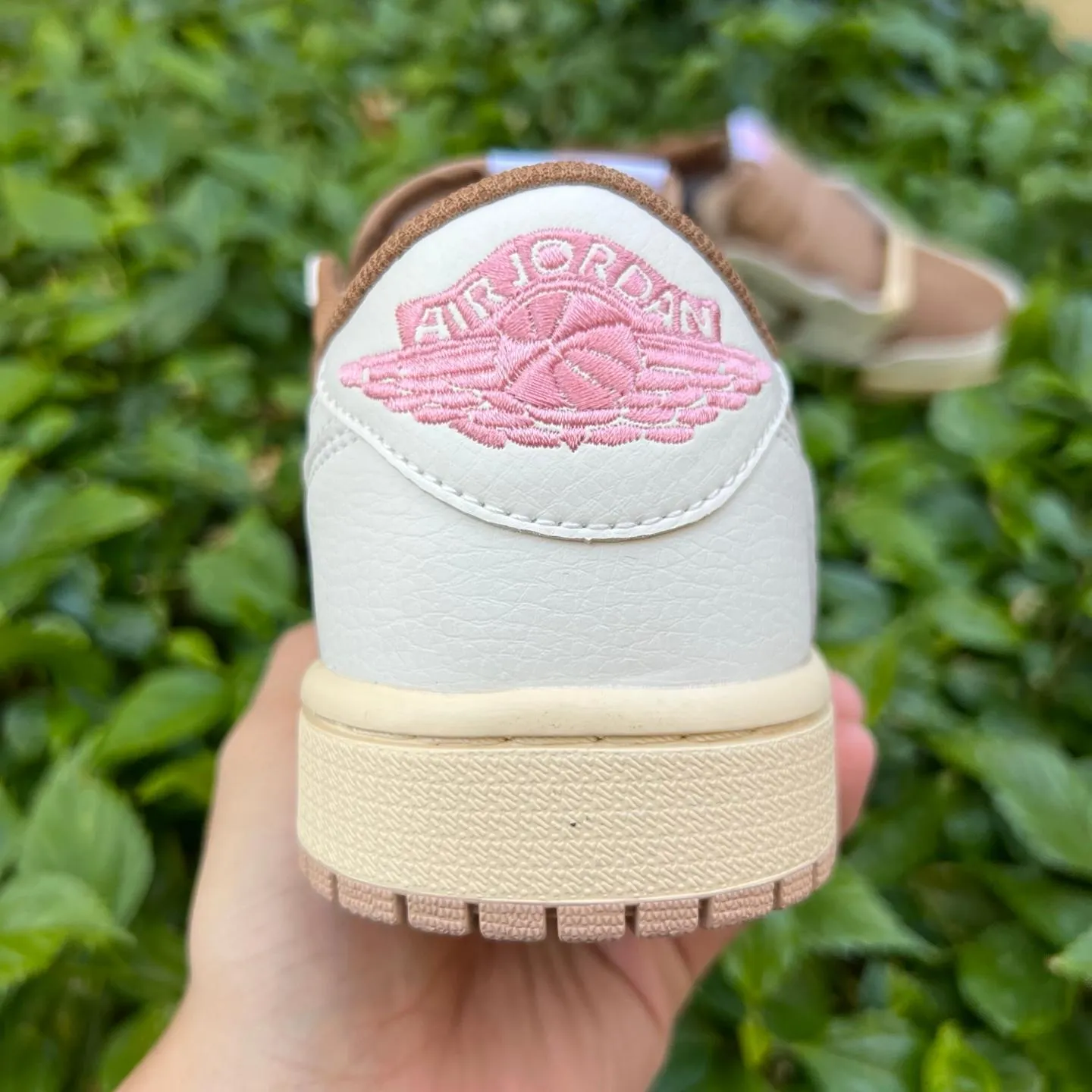 Travis Scott x AJ 1 Low OG Brown Shy Shoes Sneakers – nk0004811 - Image 10