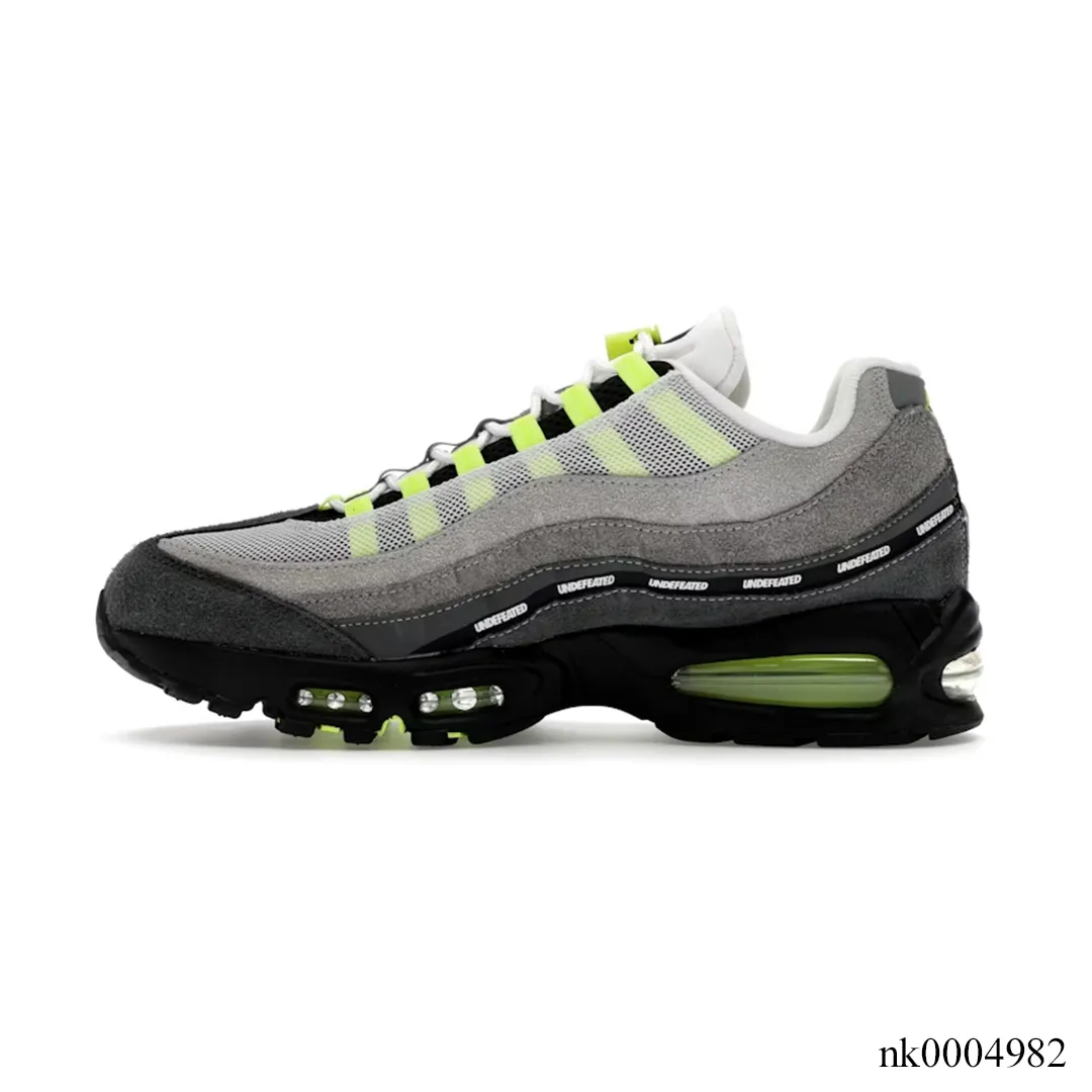 Undefeated x AM 95 Geo NYC Neon Shoes Sneakers - nk0004982 - Image 2