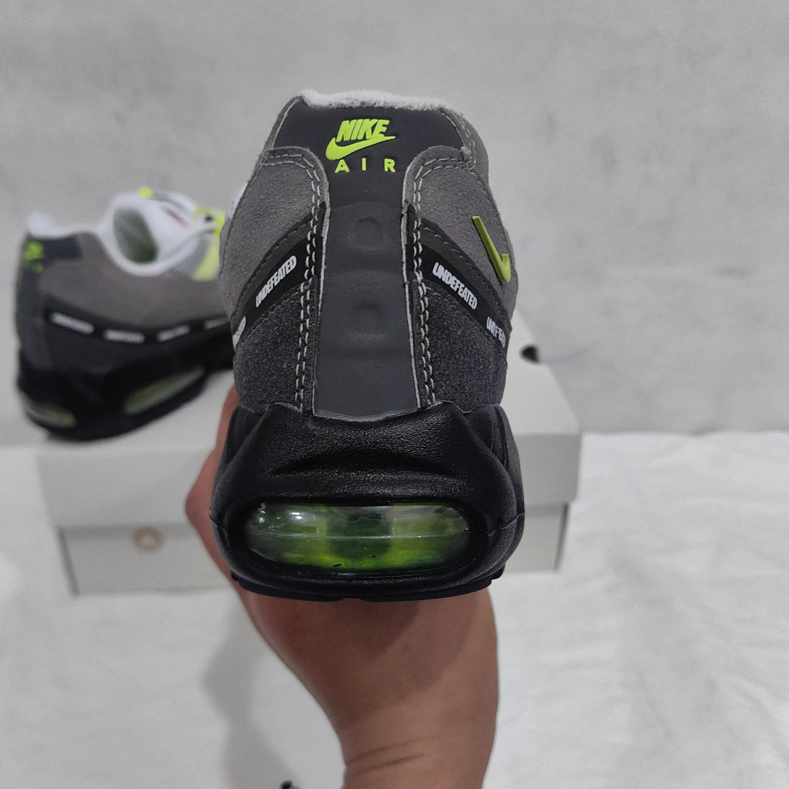 Undefeated x AM 95 Geo NYC Neon Shoes Sneakers - nk0004982 - Image 15