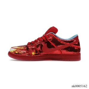 Alternative view of SB Dunk Low The Wizard of Oz Ruby Red Slipper (Golden Ticket) Shoes Sneakers - nk0005162