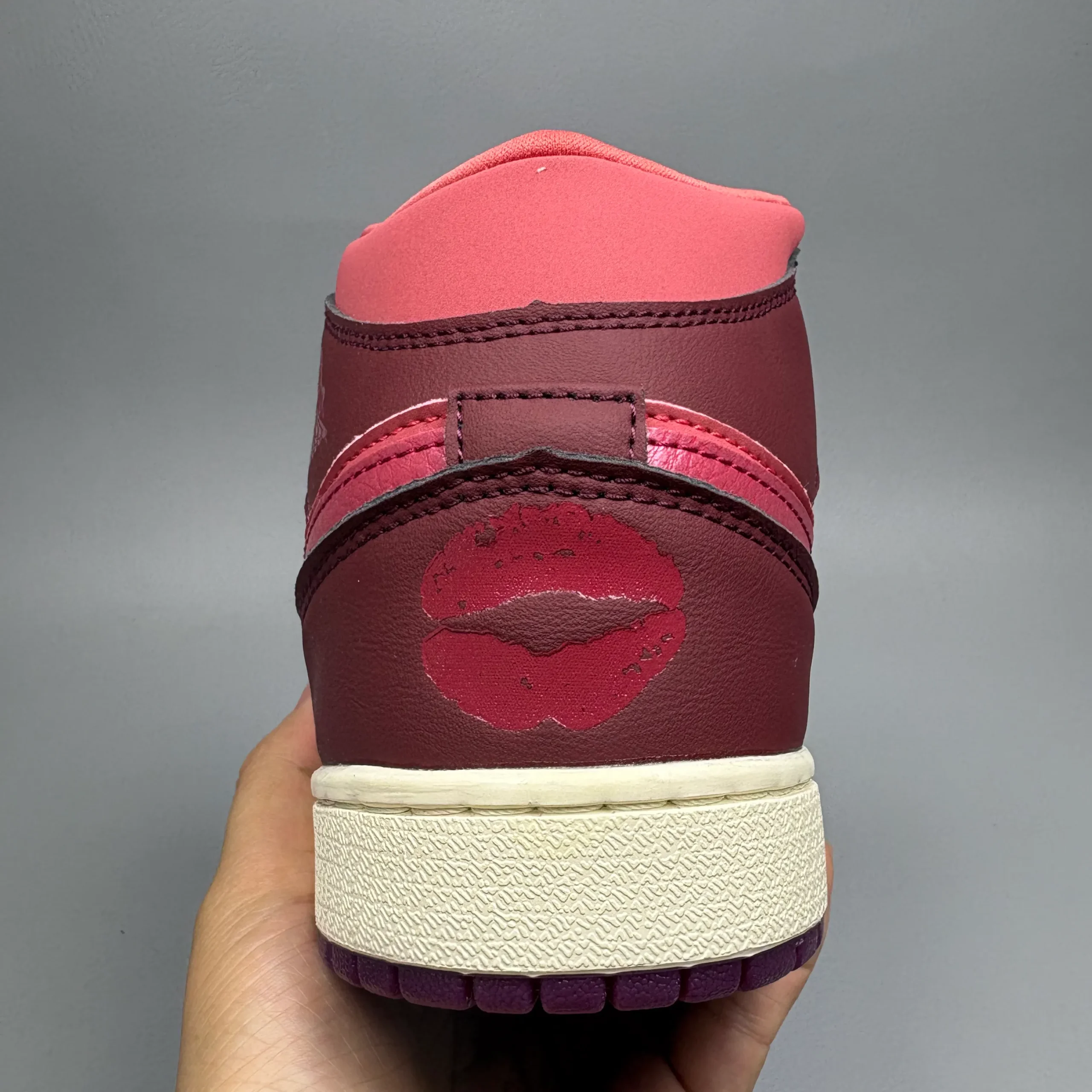 AJ 1 Mid SE 'Valentine's Day' Shoes Sneakers – nk0005313 - Image 4