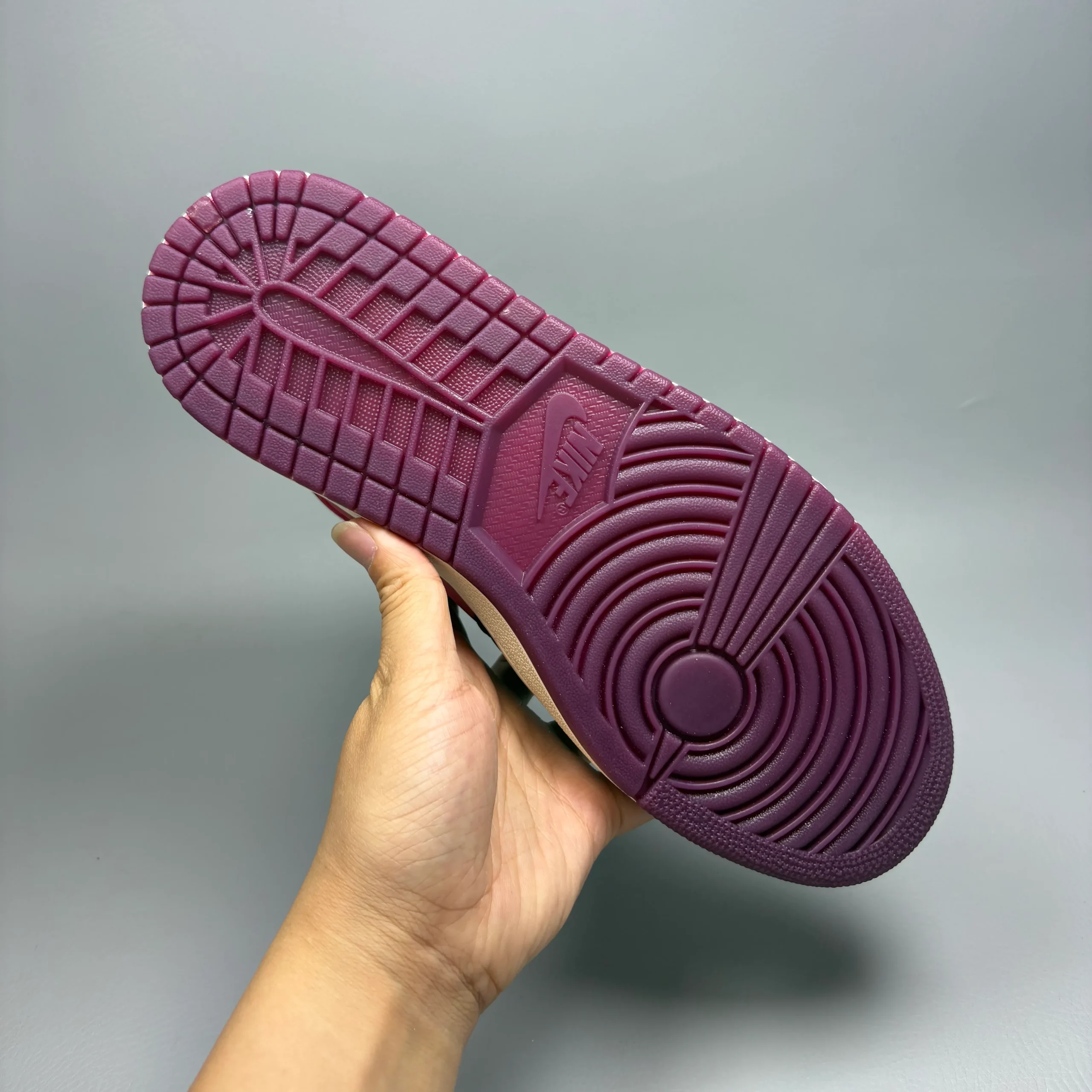 AJ 1 Mid SE 'Valentine's Day' Shoes Sneakers – nk0005313 - Image 6
