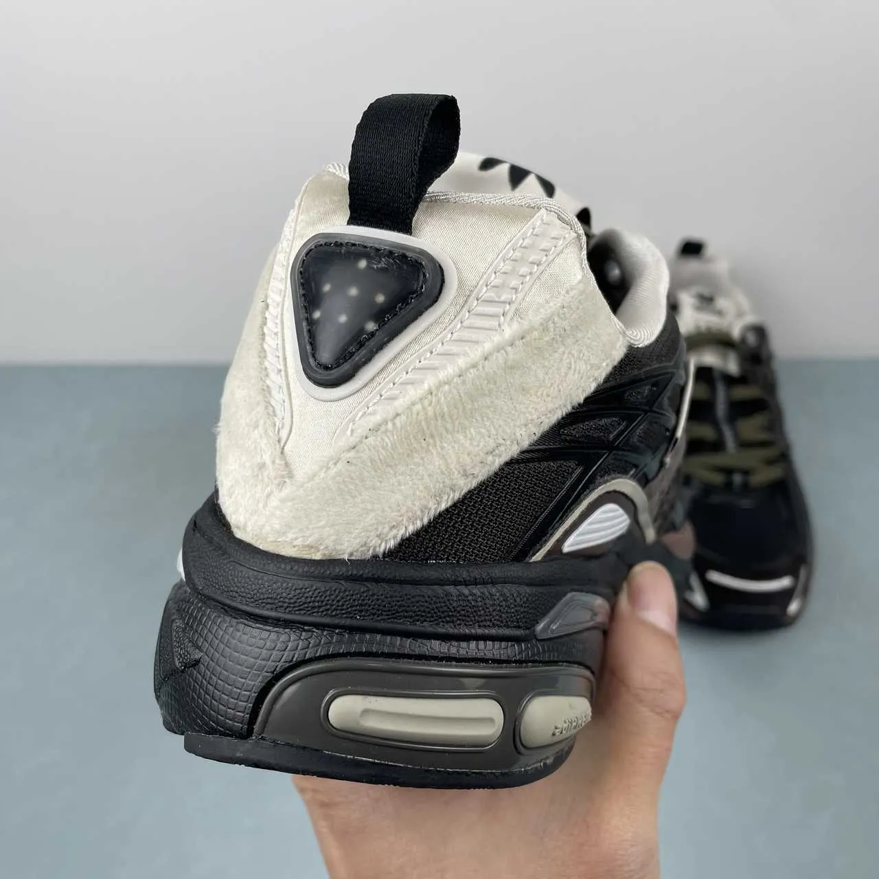 AD Cushion SFTM Shoes Sneakers - nk0005352 - Image 8