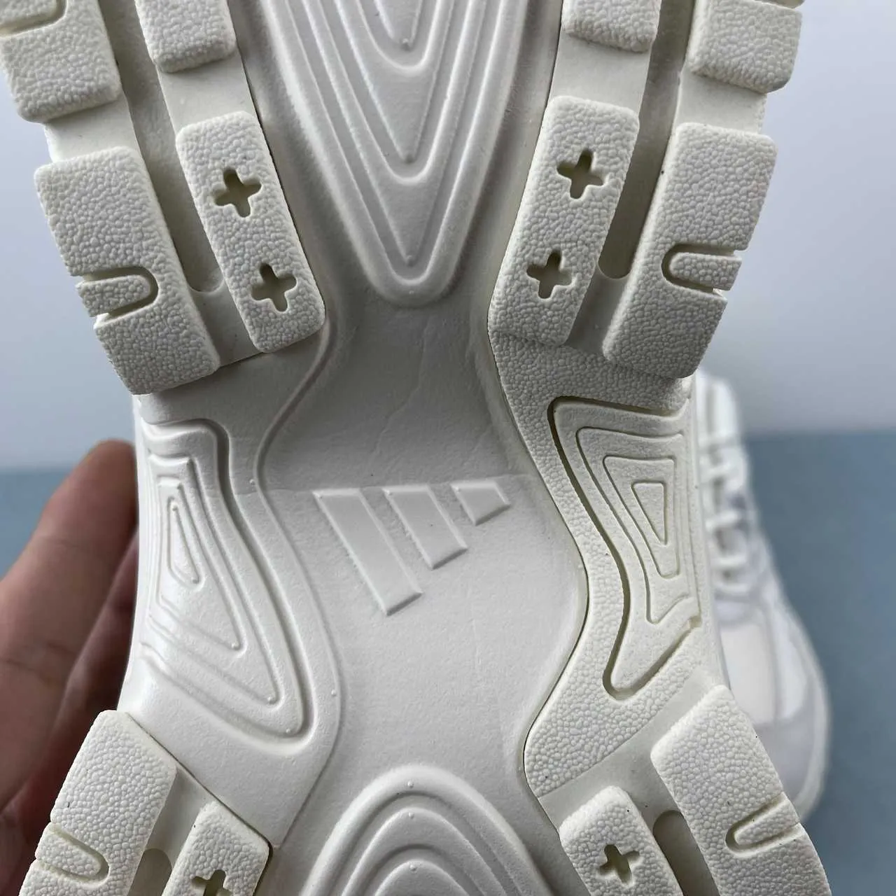 AD Cushion SFTM Shoes Sneakers - nk0005354 - Image 15