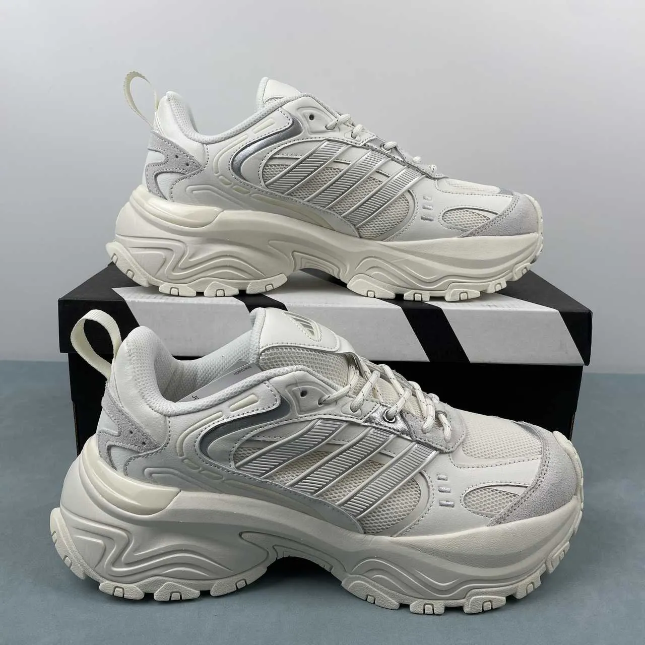 AD Cushion SFTM Shoes Sneakers - nk0005354 - Image 3