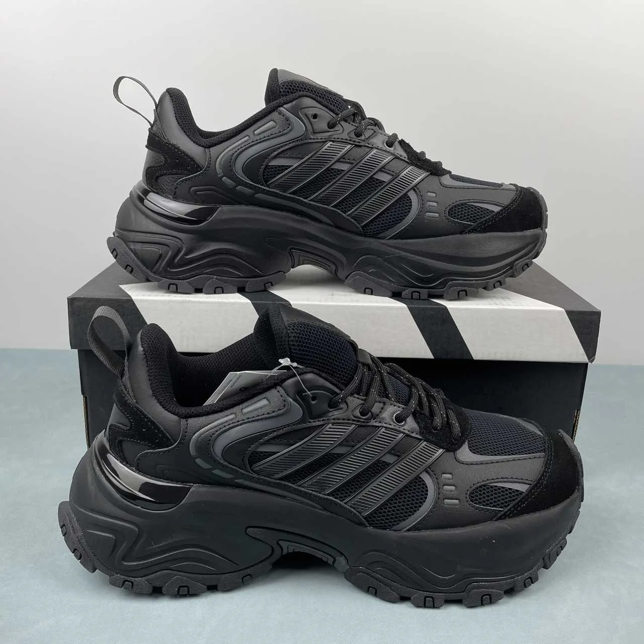 AD Cushion SFTM Shoes Sneakers - nk0005355 - Image 3