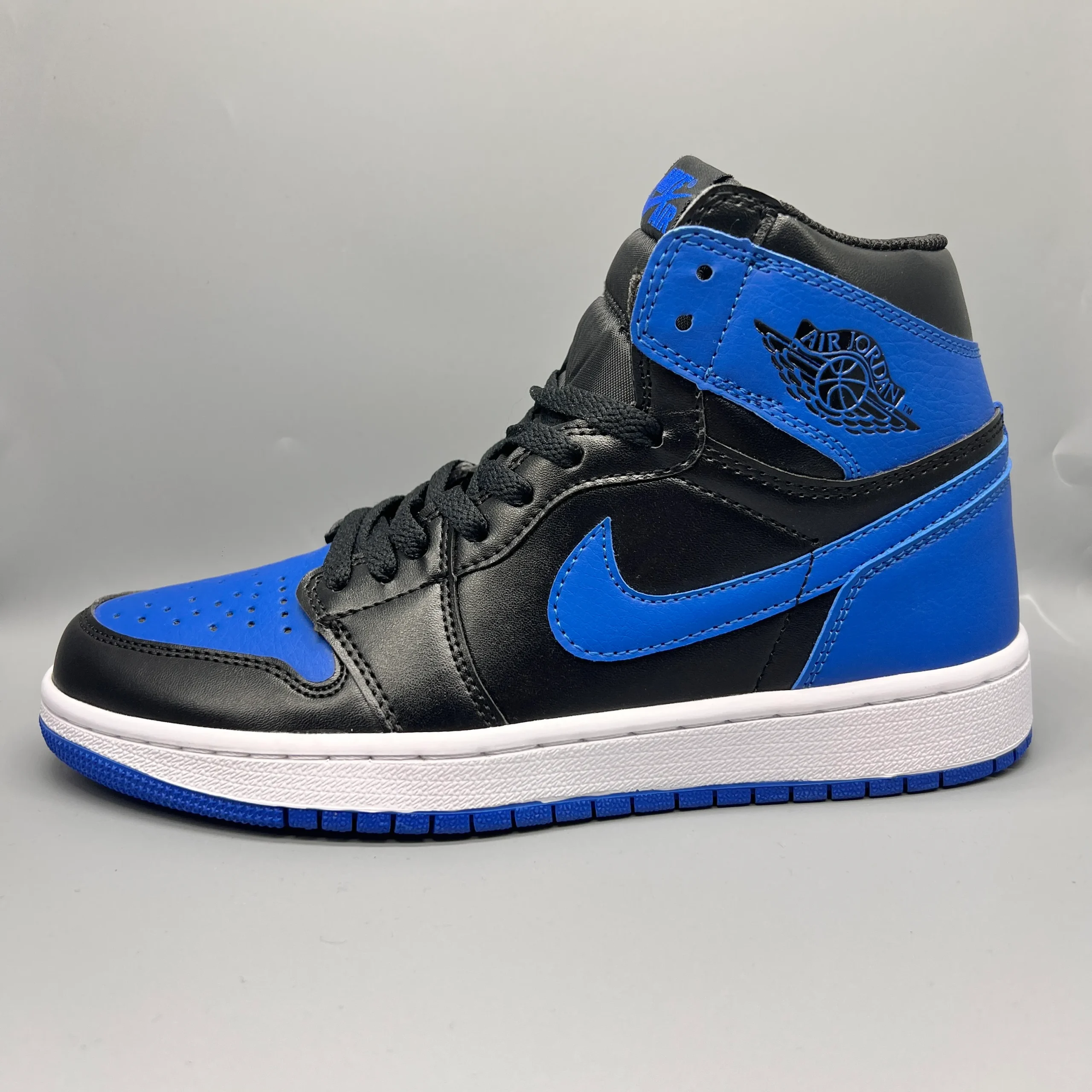 AJ 1 High OG “Royal” Shoes Sneakers – nk0005433 - Image 8